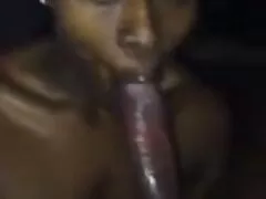 Babe gemuk dengan payudara semula pantat dan tetek jadi mendapat farajnya disumbat