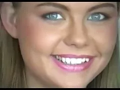 Keisha Grey mempunyai pertemuan seksual cerita kopek besar dengan ayam hitam