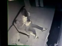 Remaja berambut emas melompat pada tiangnya untuk perjalanan video lucah melayu tetek besar yang baik